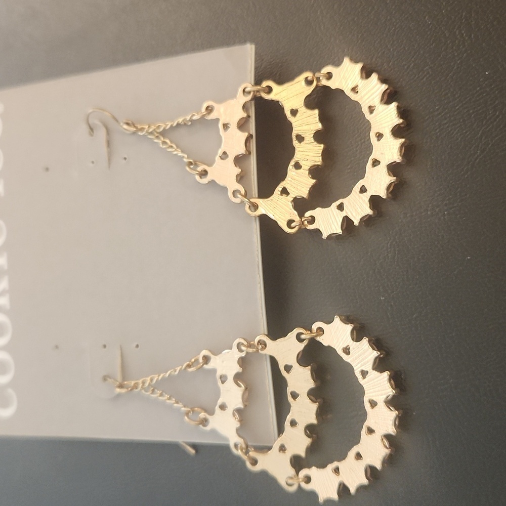Cookie Lee Pink Crystals Goldtone Chandelier Drop Earrings - Picture 4 of 7